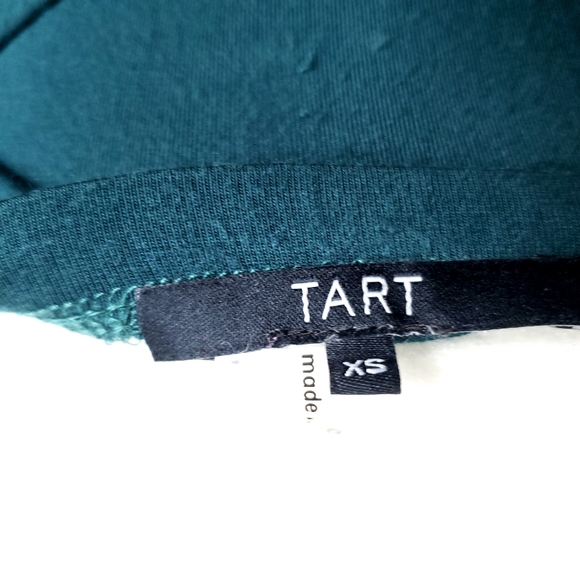 ⭐ Tart Teal Halter Top - Picture 5 of 6